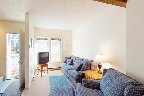 18 Winding Way - Bet 4u 5