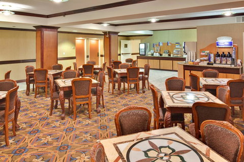 Holiday Inn Express Flint-Campus Area - Bet 4u 4