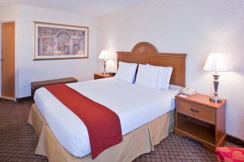 Holiday Inn Express Flint-Campus Area - Bet 4u 8