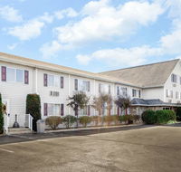 Super 8 by Wyndham St. Ignace