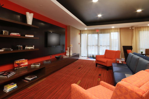 Courtyard By Marriott Flint - Bet 4u 12