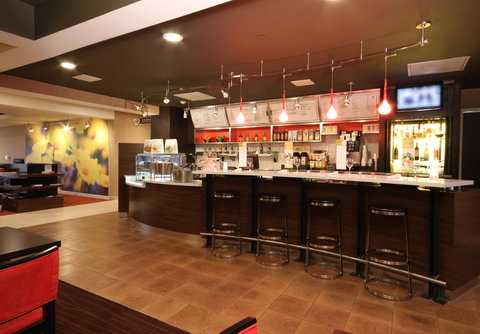 Courtyard By Marriott Flint - Bet 4u 5