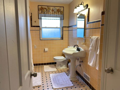 The Parkside / University District/15m To Downtown - Click Find 20