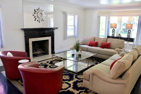 The Parkside / University District/15m To Downtown - Click Find 0