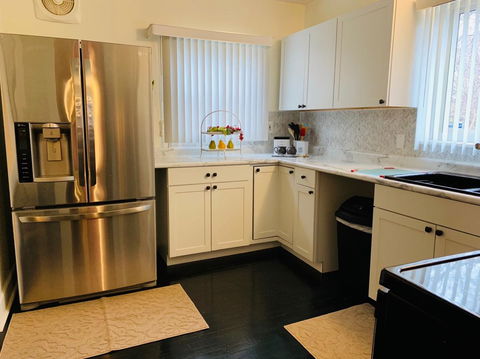 The Parkside / University District/15m To Downtown - Click Find 4