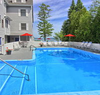 208 North Shore Inn