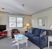 300 North Shore Inn