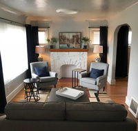 Elizabeth Lake House Sleeps 7 Pontiac/GM Exec