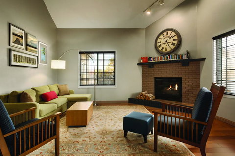 Country Inn & Suites By Radisson, Grand Rapids, MN - Bet 4u 9