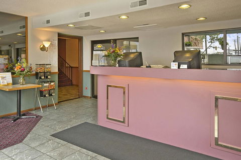 Days Inn By Wyndham St. Paul-Minneapolis-Midway - Click Find 2