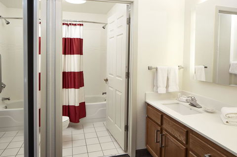 Residence Inn Minneapolis St. Paul/Roseville - Click Find 7