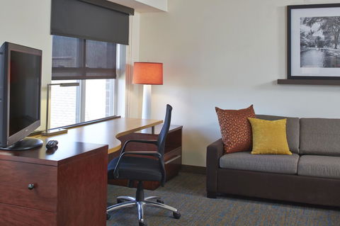 Residence Inn Minneapolis St. Paul/Roseville - Click Find 21