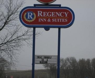 Regency Inn & Suites Faribault - Bet 4u 23