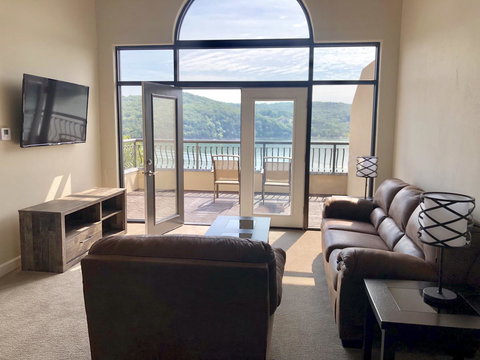 D'Monaco Resort - Bet 4u 12