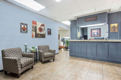 Super 8 By Wyndham Independence Kansas City - Bridge Guide 8