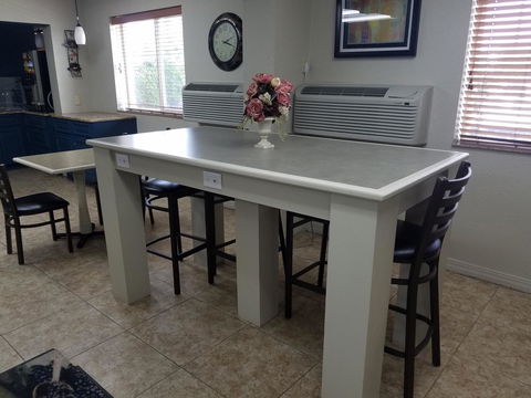 Super 8 By Wyndham Independence Kansas City - Bridge Guide 17