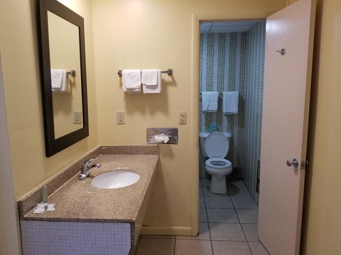 Eldon Inn - Click Find 9