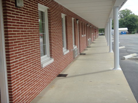 Eldon Inn - Click Find 28