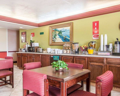 Econo Lodge Dexter - Bet 4u 8