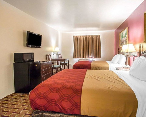 Econo Lodge Dexter - Bet 4u 6