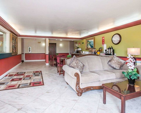 Econo Lodge Dexter - Bet 4u 14