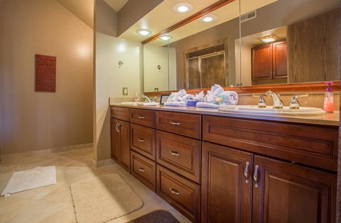 Ozarks Outdoor Legacy Home - Bet 4u 12