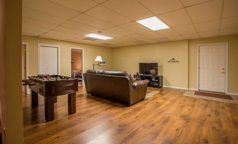 Ozarks Outdoor Legacy Home - Bet 4u 11