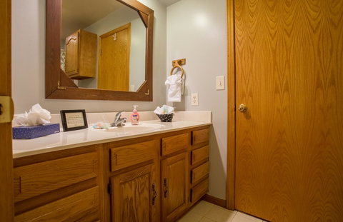 Ozarks Outdoor Legacy Home - Bet 4u 4