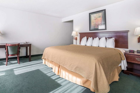 Travelodge By Wyndham Great Falls - Bet 4u 9