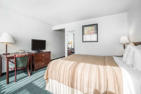 Travelodge By Wyndham Great Falls - Bet 4u 21