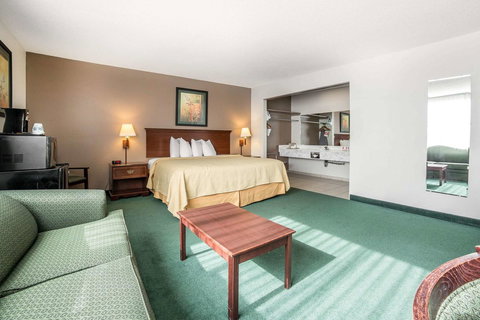 Travelodge By Wyndham Great Falls - Bet 4u 11