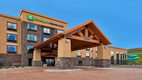 Holiday Inn Express And Suites Great Falls - Bet 4u 0