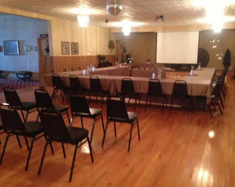 Three Forks Lewis & Clark Motel - Bet 4u 4