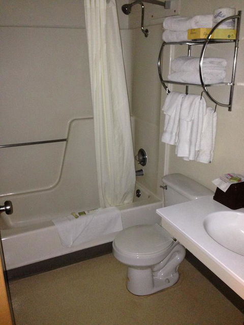 Super 8 By Wyndham North Platte - Bet 4u 42