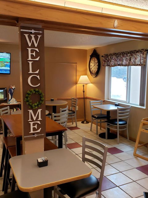 Super 8 By Wyndham North Platte - Bet 4u 4