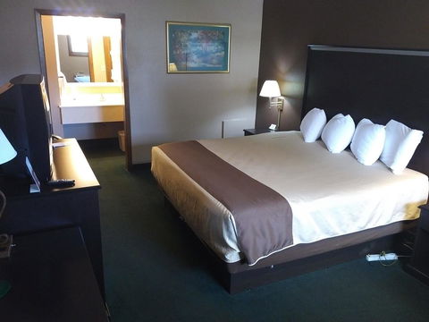 Americas Best Value Palmer Inn - Click Find 1