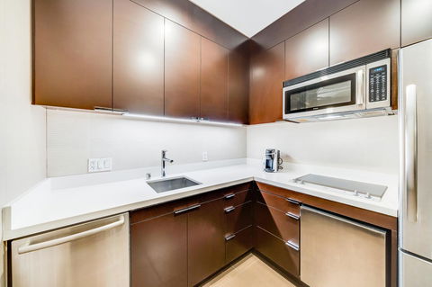 Jet Luxury At The Vdara - Click Find 9
