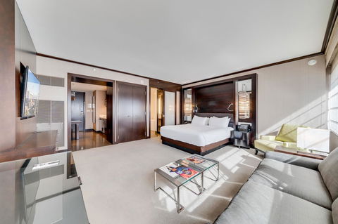 Jet Luxury At The Vdara - Click Find 33