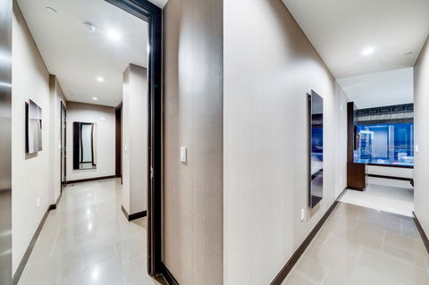 Jet Luxury At The Vdara - Click Find 14