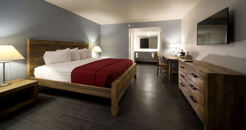 Thunderbird Boutique Hotel - Click Find 15