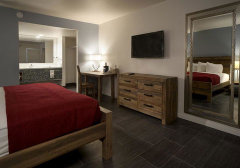 Thunderbird Boutique Hotel - Click Find 14