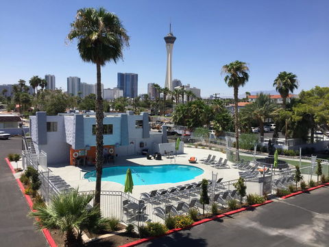 Thunderbird Boutique Hotel - Click Find 2