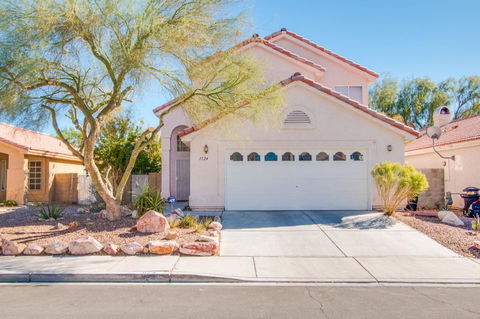 Red Rock Vacation Villa - Lawyer Find 1