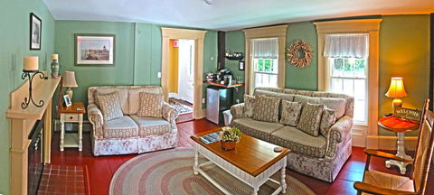 Ballard House Inn - Bet 4u 7