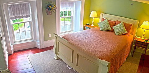 Ballard House Inn - Bet 4u 18