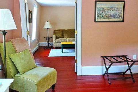 Ballard House Inn - Bet 4u 33