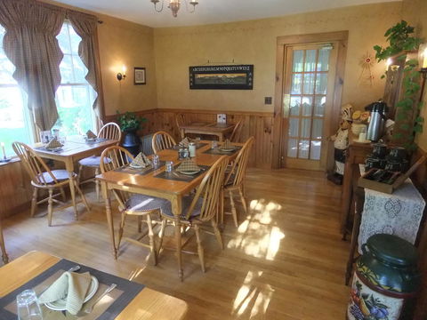 Covered Bridge House - Bet 4u 9