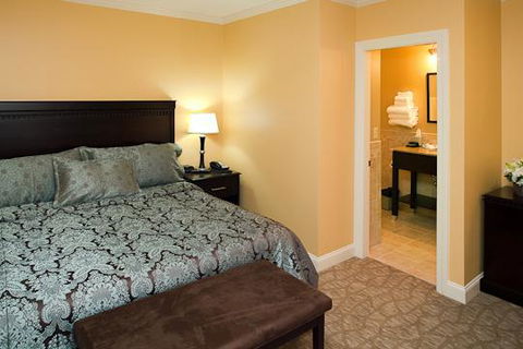 Golden Apple Inn - Bet 4u 18