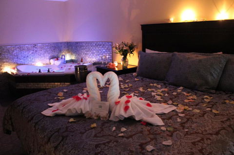 Golden Apple Inn - Bet 4u 31