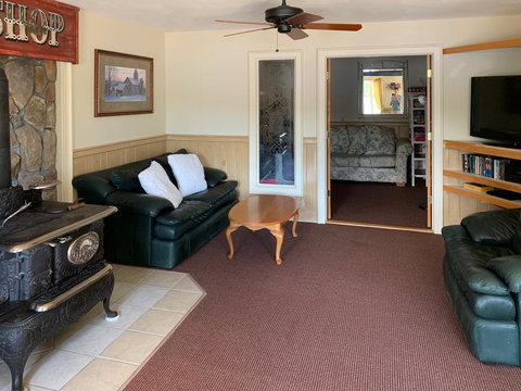 4 Lower Broad Bay - Bet 4u 8